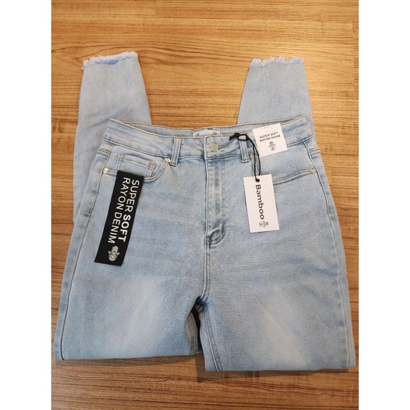 BAMBOO Jeans Bamboo Jeans Light Wash Blue Super Soft Womens Size 3 Cropped Skinny Poshmark